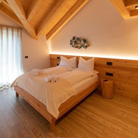 Brenta Rosso - Charme Apartments Fai della Paganella Exterior photo