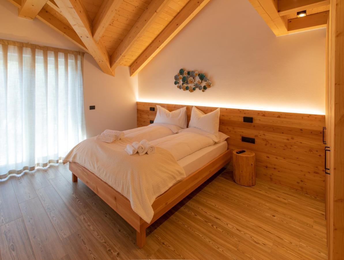 Brenta Rosso - Charme Apartments Fai della Paganella Exterior photo